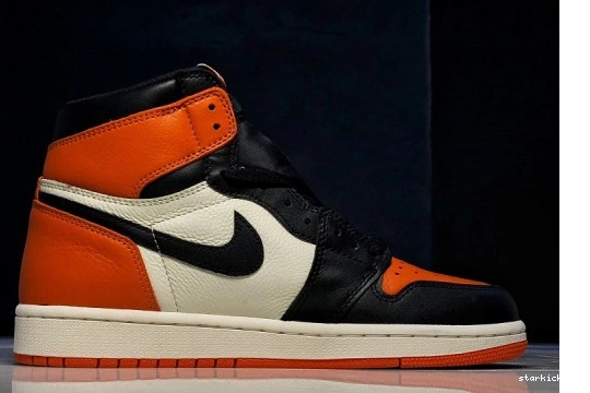 555088-005 Shattered Backboard  1 555088-005 Retro High Jordan 0405